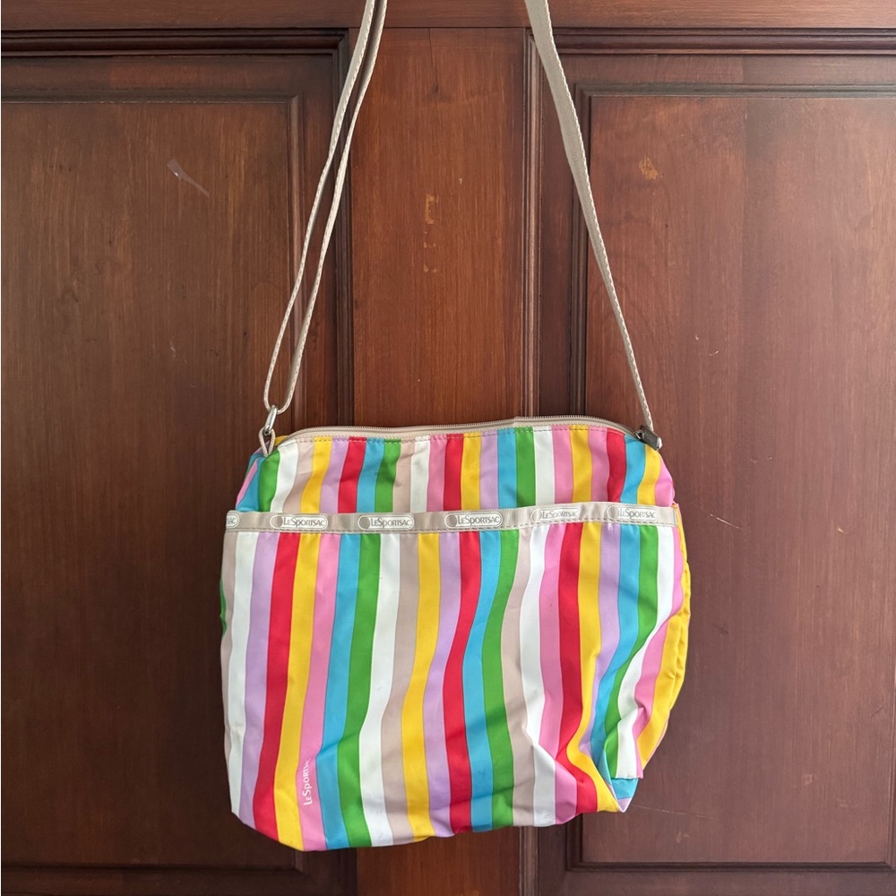 Lesportsac Red and Pink Crossbody Bag Vibrant and Versatile